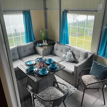 Luxe Stacaravan Albatros - 51 Camping